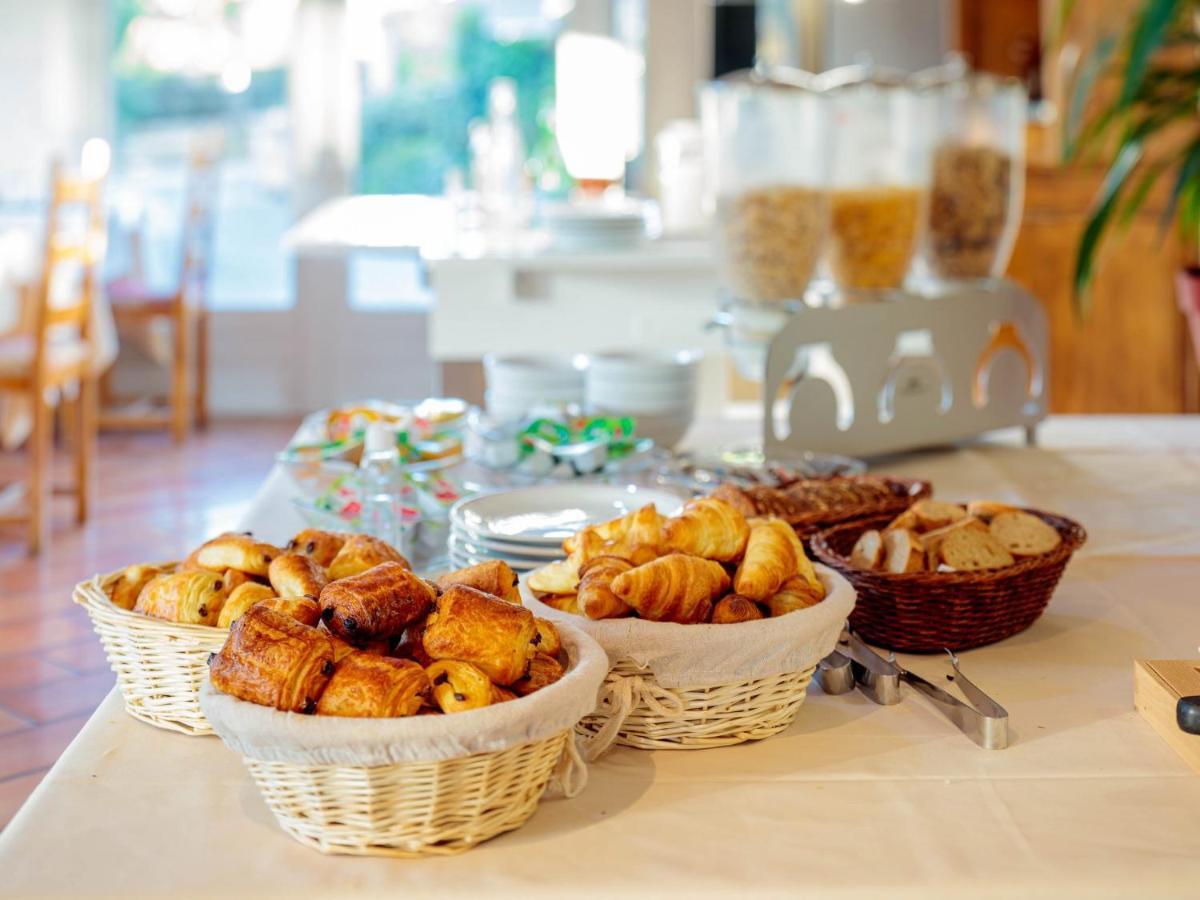 Hotel Logis Noemys Morgon 3*